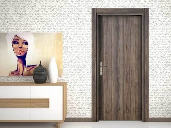 Puerta laminada interna completamente acabada en nogal