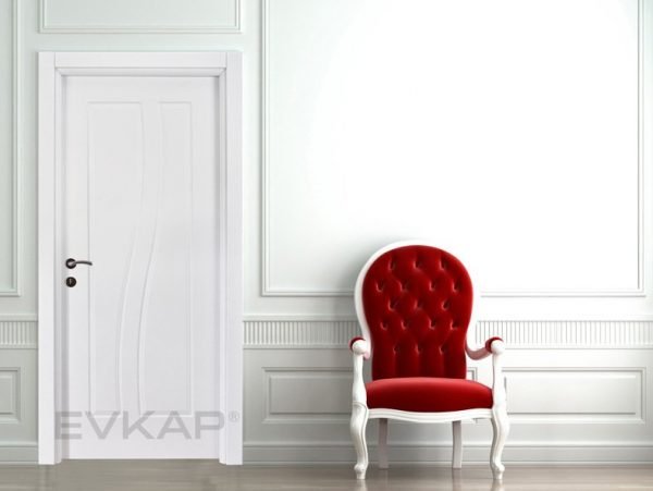 Puerta de panel interno de PVC blanco ligeramente granulado